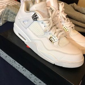 Jordan 4